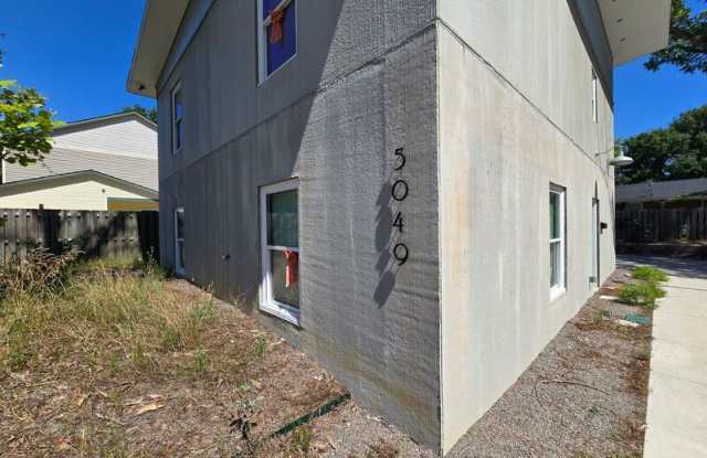 5049 Park Ave photos photos