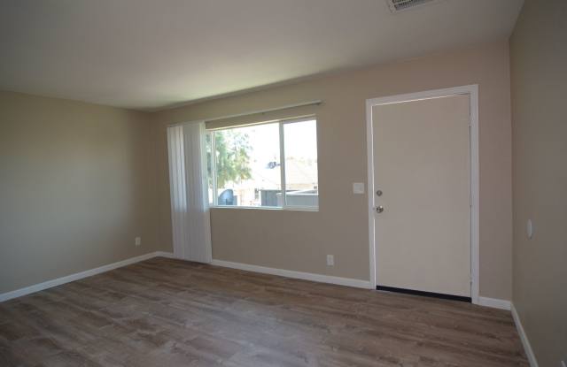 Remodeled 3 Bedroom 1 Bath Five-plex! Close to Downtown and the UofA! Gallery 4