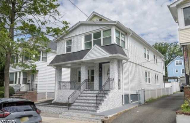 40 Warman St - 40 Warman Street, Montclair, NJ 07042