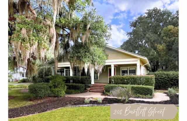 Application PENDING 208 Bartlett Street | Historic Downtown | St Marys, Camden County, Georgia - 208 Bartlett Street, St. Marys, GA 31558