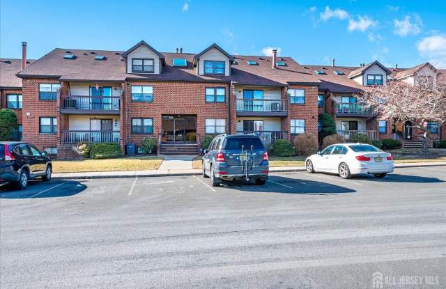 133 Beverly Hill Terrace - 133 Beverly Hill Terrace, Woodbridge, NJ 07095