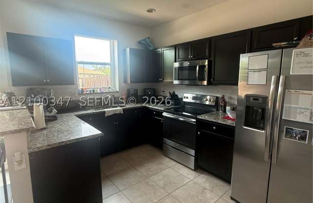 23805 SW 117th Ct Gallery 3