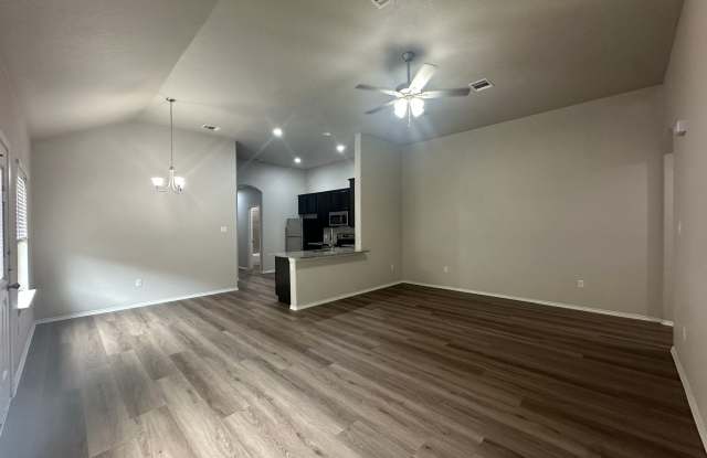 Townhome for rent Gallery 3