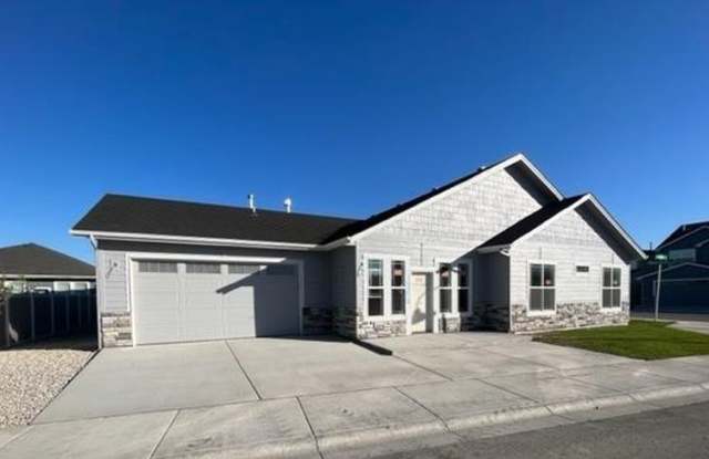 Low-Maintenance Luxury on One Level - new home Star, ID photos photos