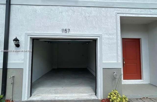 1157 SW 6th Ct Gallery 3