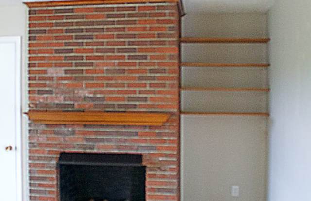 Beautiful Brick 3 bedroom 2 bath Maryville City Schools Gallery 3