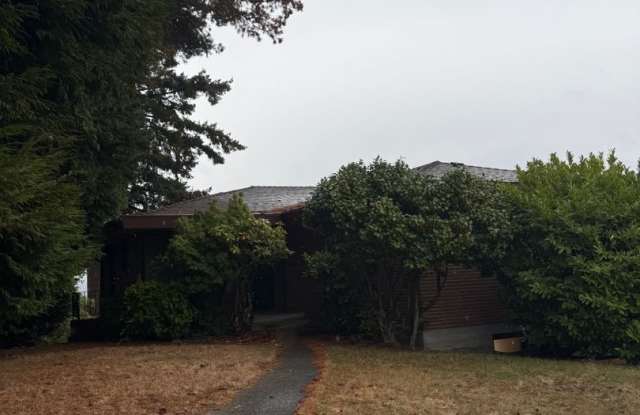 Seward Park House Gallery 1