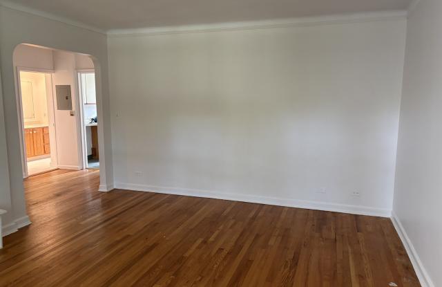 138 Woodside Green Gallery 3