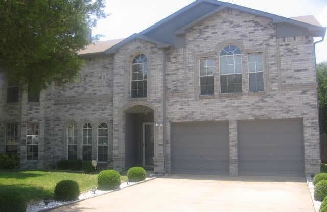 917 Shady Brook Lane - 917 Shady Brook Lane, Cedar Hill, TX 75104