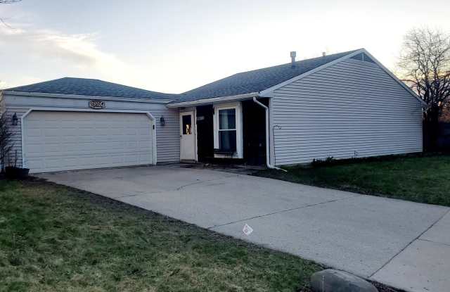 202 Highbury Drive photos photos