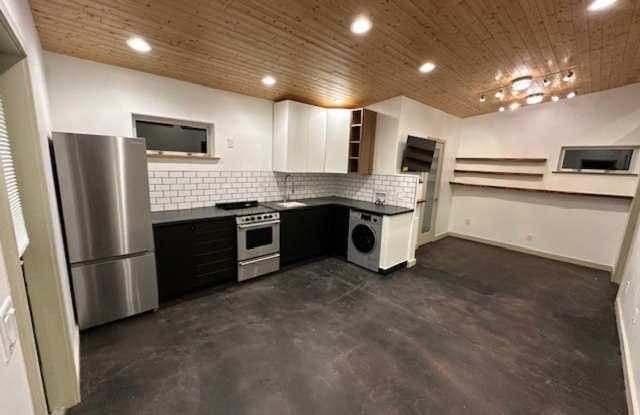 Modern Studio Apartment | Gated Parking + In-Unit Washer/Dryer photos photos Modern Studio Apartment | Gated Parking + In-Unit Washer/Dryer photos photos
