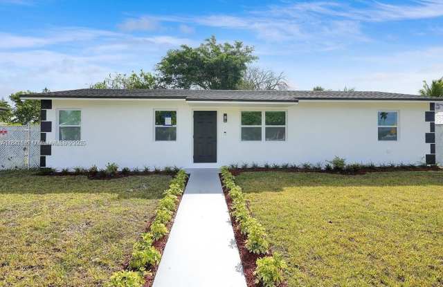 439 SW 17th Ter photos photos