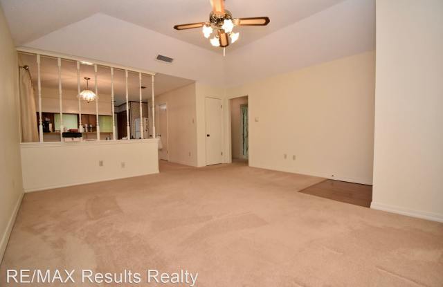 2418 Melody Ln Gallery 3