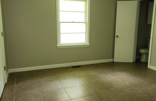250 E 16th St. Gallery 4
