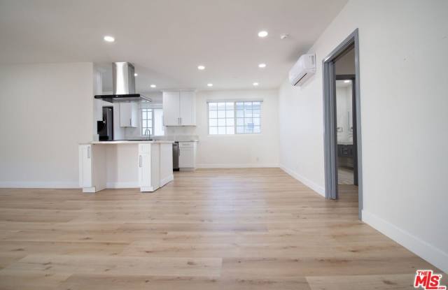835 S Sherbourne Dr photos photos