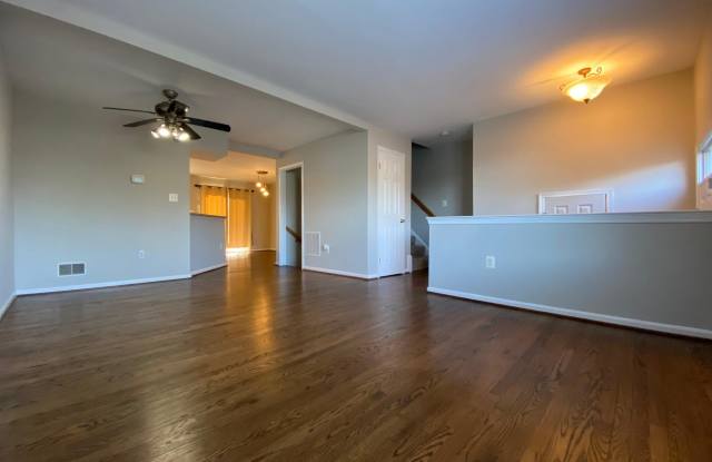 14299 NEWBERN Loop Gallery 4