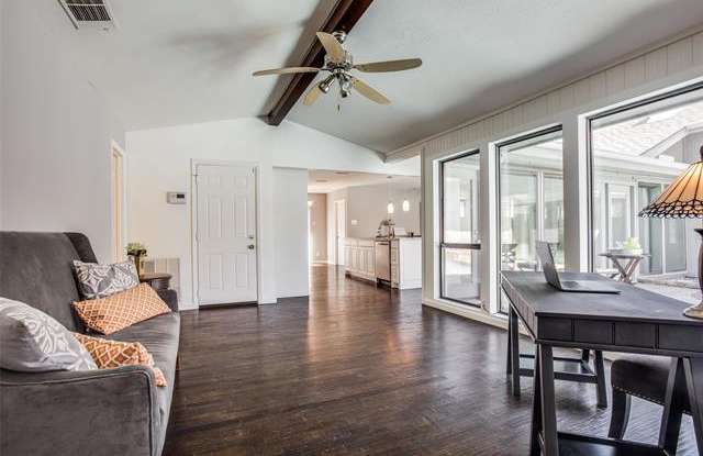 243 Canyon Valley Drive Gallery 3