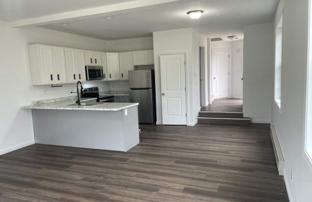 31 Matildas Wy - 31 Matildas Way, Rochester, NH 03839