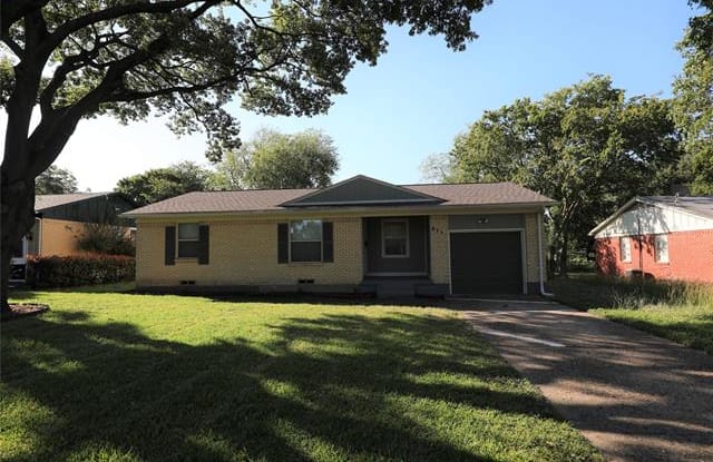 431 Daniel Street - 431 Daniel Street, Richardson, TX 75080
