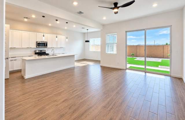 3302 E AGLIO Avenue Gallery 2