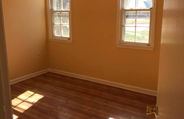 7001 BLUE BIRD COURT Gallery 2