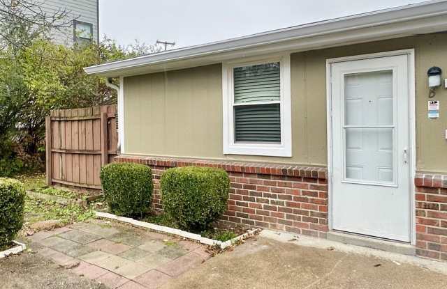 Location is Everything! Great West Side 2 bdmr/1 bth Available Now! - 6304 Thunderbird Drive, Nashville, TN 37209