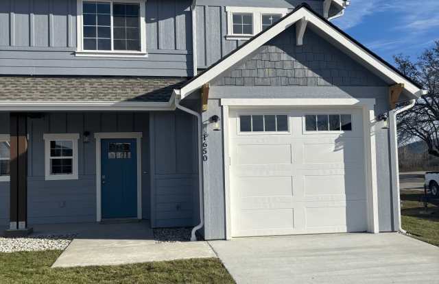 1650 Irvine Way - 1650 Irvine Way, Sandpoint, ID 83864