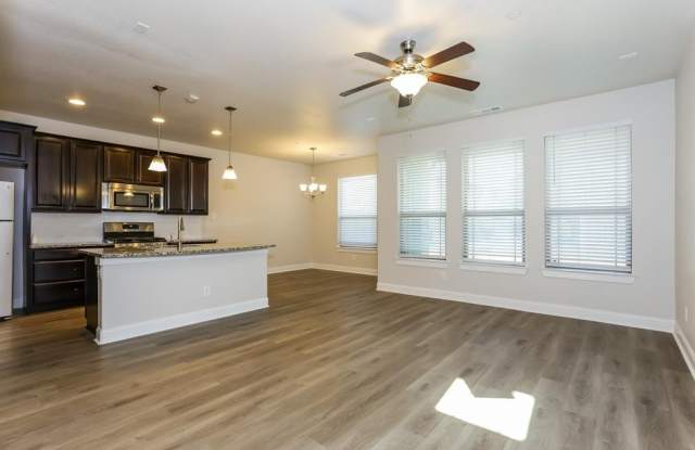 1007 Brook Forest Lane Gallery 3
