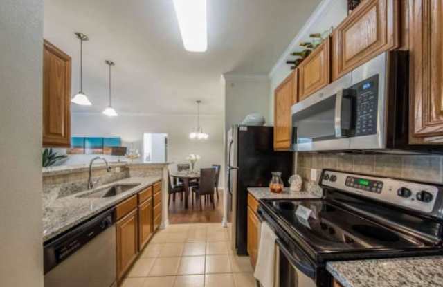 9946 Military Dr W Gallery 4