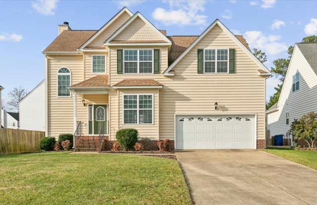 Fabulous 4 Bedroom/2.5 Bath Home! - 303 Minnie Circle, Newport News, VA 23608