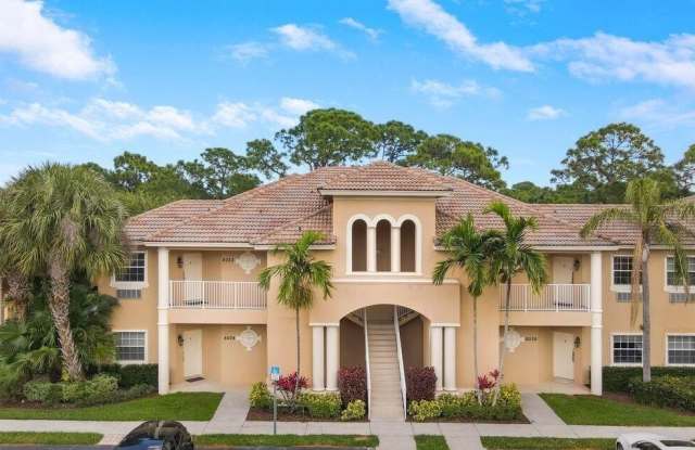 8032 Carnoustie Side A Place photos photos