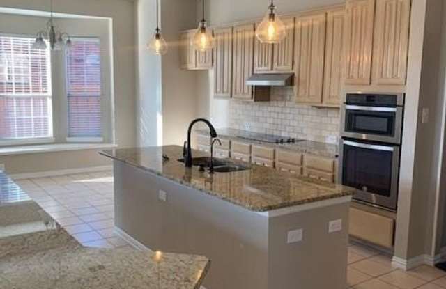 5710 Roanoke Drive Gallery 2