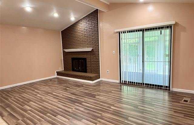 40442 Shakespeare Drive Gallery 4