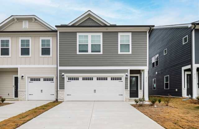 Chic End-Unit Townhome in Forestville Station! photos photos