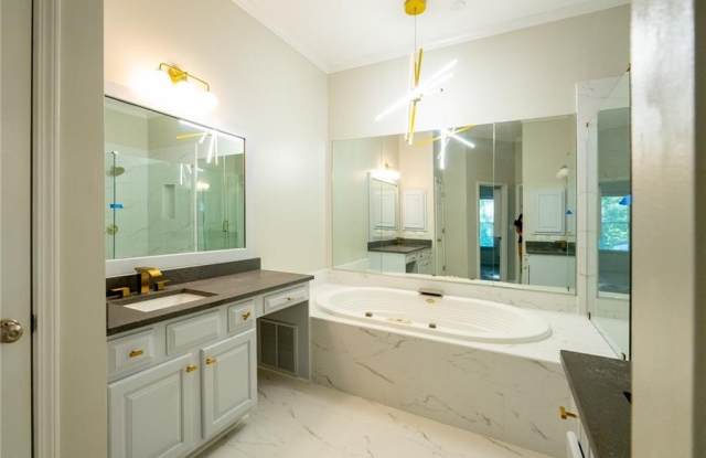 4746 Legacy Cove Lane Gallery 2