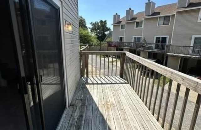 1521 Ocean View Avenue Gallery 2