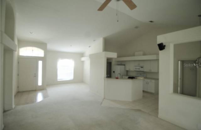 4402 WINDING OAKS CIRCLE Gallery 3