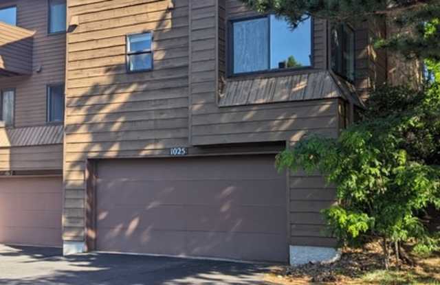 1025 Moorings Dr photos photos