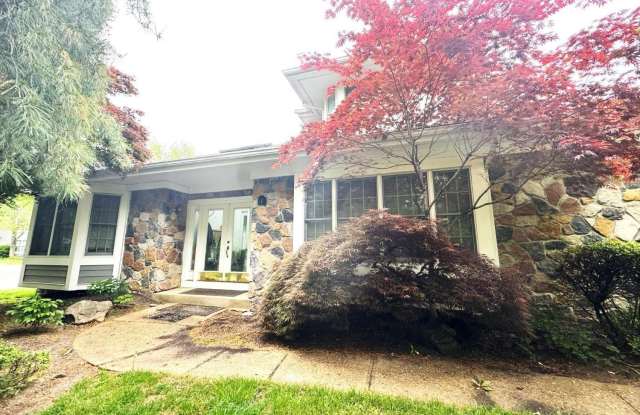 1 Crabapple Court photos photos