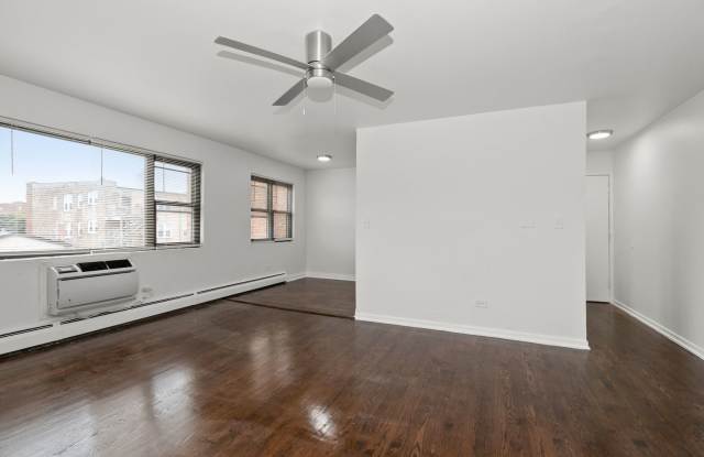 8039 S. King Dr. Gallery 3