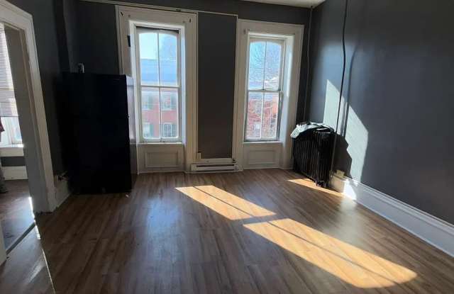 204 West Martin Street Gallery 4