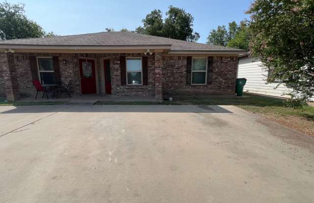 McGregor duplex Gallery 3