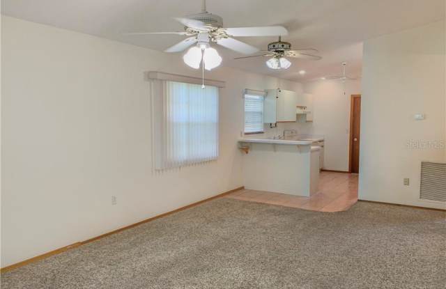 539 BEARDED OAKS CIRCLE Gallery 3
