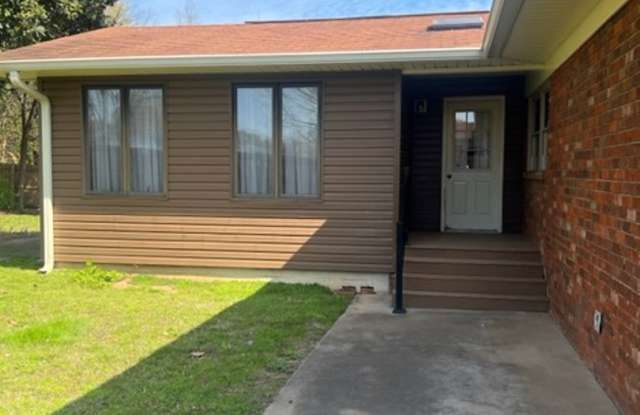 EFFICIENCY APARTMENT Gallery 1