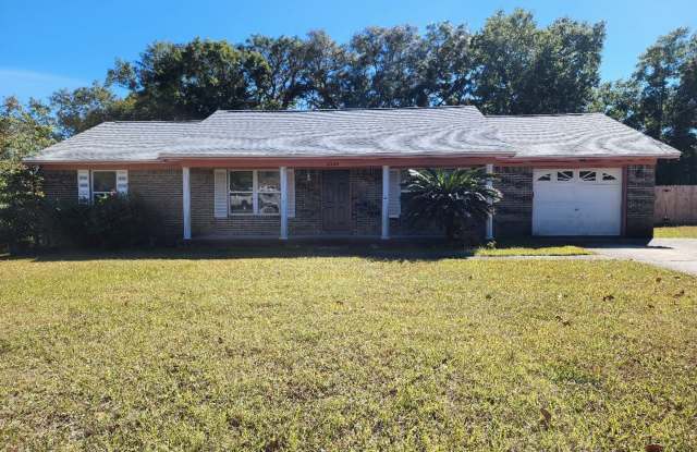 Open Floorplan, 3BD/3Bath with a Huge Sunroom!! photos photos