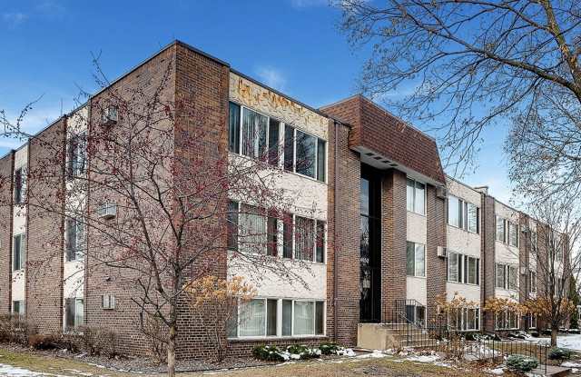 4052 Minnehaha Ave photos photos