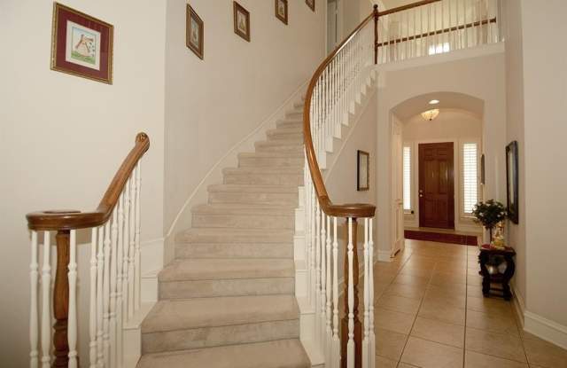 8617 Orchard Hill Drive Gallery 3