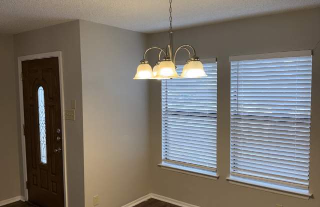 822 Meadow Dl Gallery 2