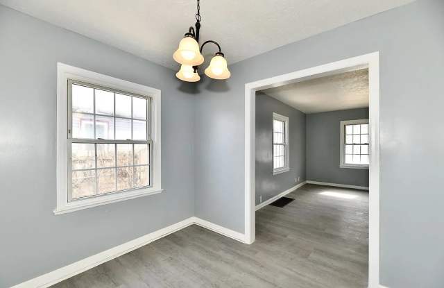 3910 East 34th Street photos photos