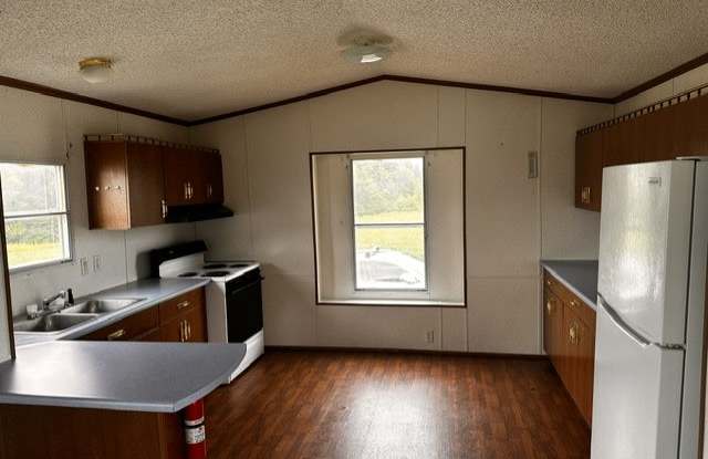 13574 Maple Ridge Drive Gallery 4